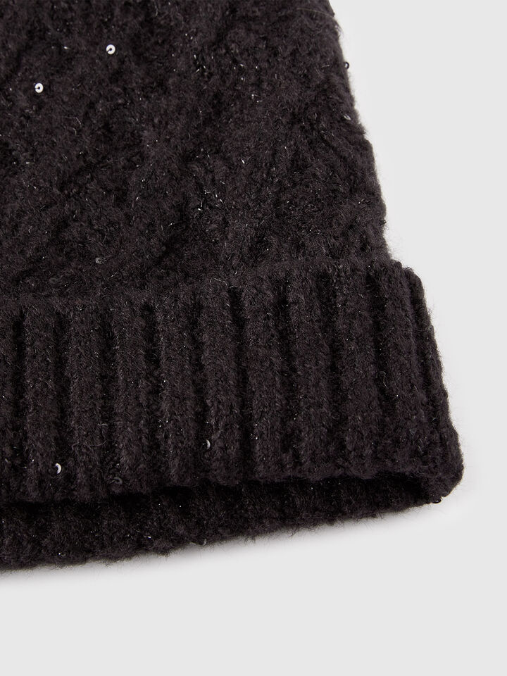 CAP Junior Girl image number 3